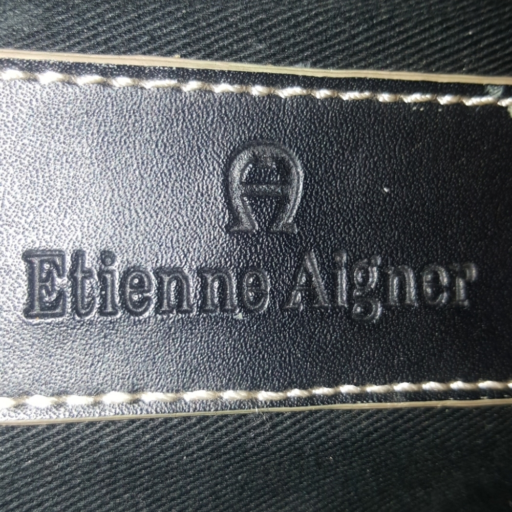 Etienne Aigner Large Purse - Picture 2 of 11